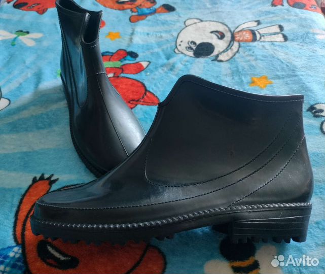 Резиновые сапожки