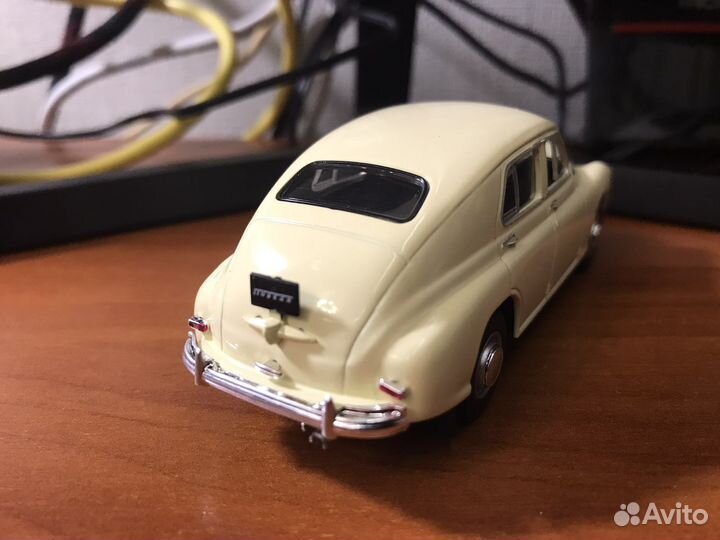 Модель автомобиля газ-М20 Победа