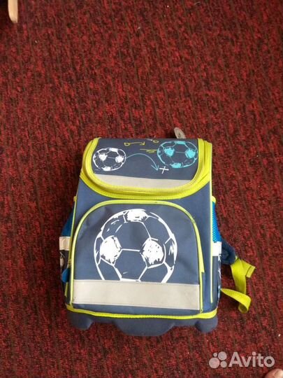 Школьный рюкзак