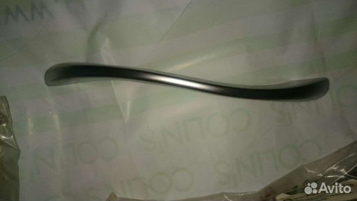 Мебельные металлические ручки Boyard (с винтами)