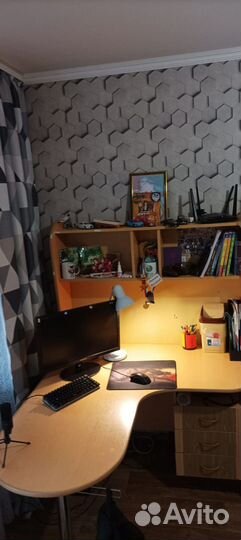 Компьютерный стол угловой