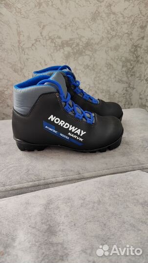 Лыжные ботинки классические