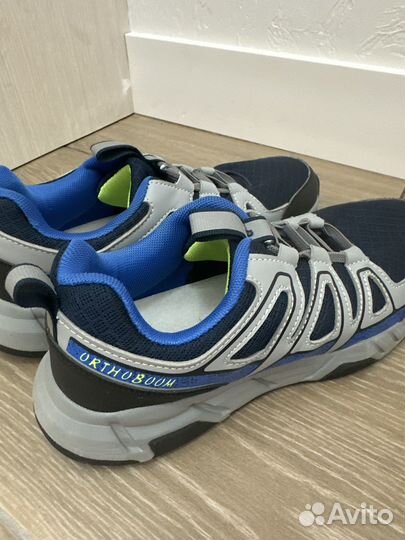 Ортопедические кроссовки