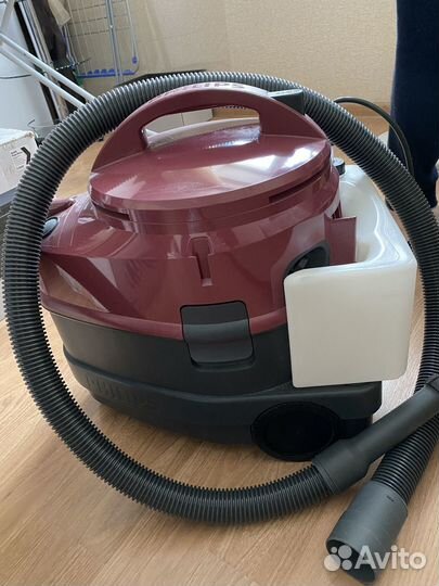 Пылесос моющий Philips Triathlon 1400