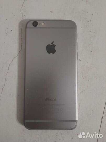 Телефон iPhone 6