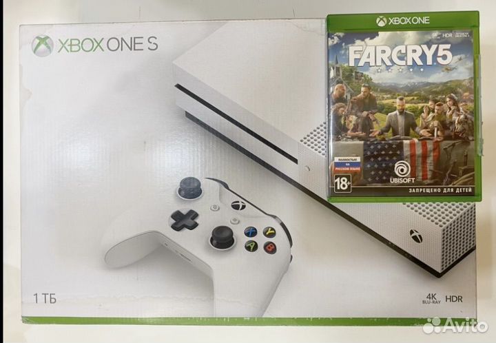 Xbox one s 1tb + GTA 5 и множество других игр