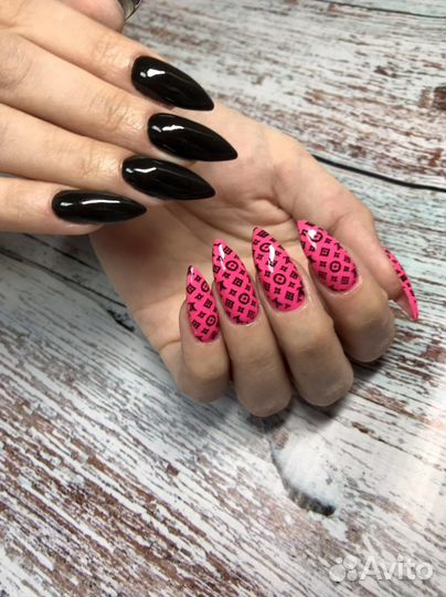 Наращивание ногтей