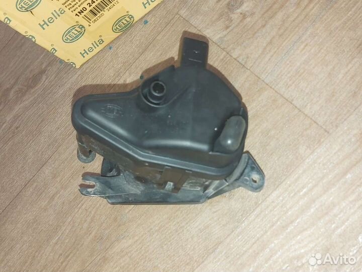 Фара противотуманная левая Audi Q7