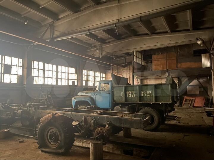 Склад, гараж, производственное помещение 284 м²