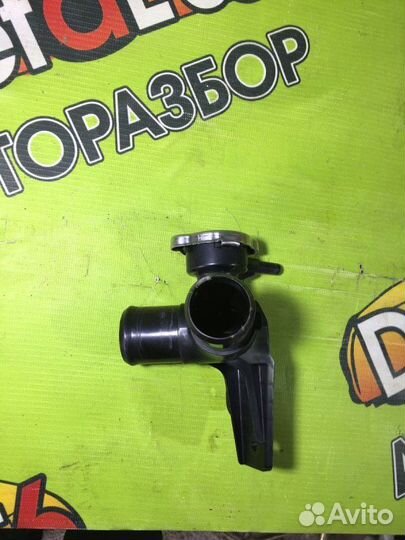 Тройник системы охлаждения Kia Rio 3