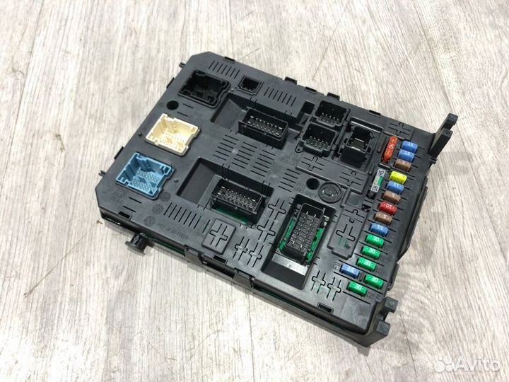 Блок комфорта(BCM) Peugeot 308 EP6 2010