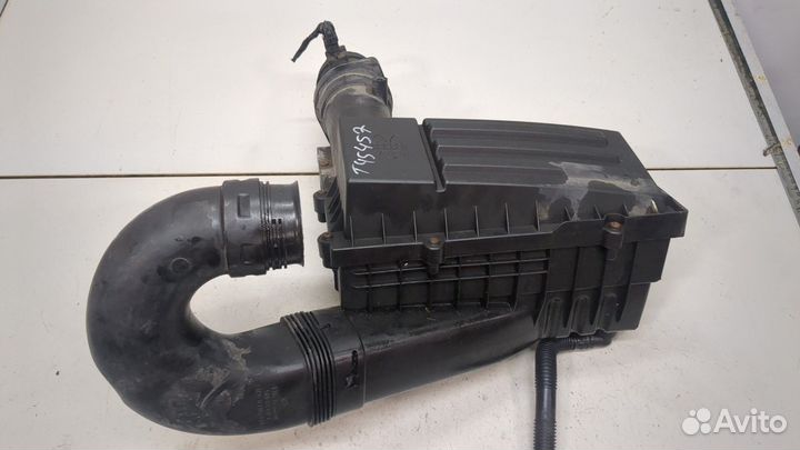 Корпус воздушного фильтра Nissan Pathfinder, 2006