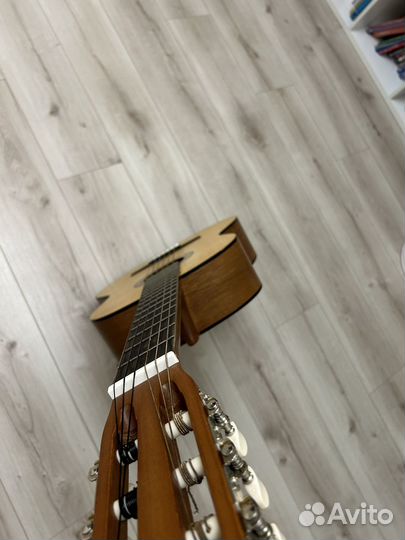 Гитара yamaha c40М