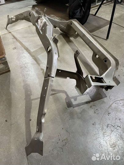 Передняя часть кузова (телевизор) Geely