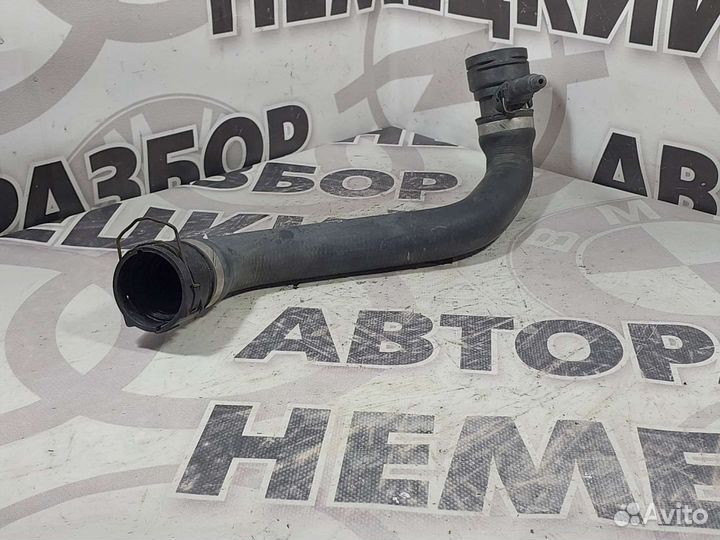 Патрубок системы охлаждения нижний BMW E39