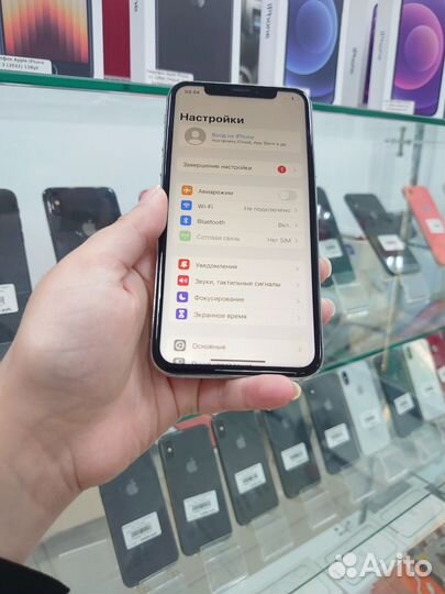 iPhone X, 64 ГБ