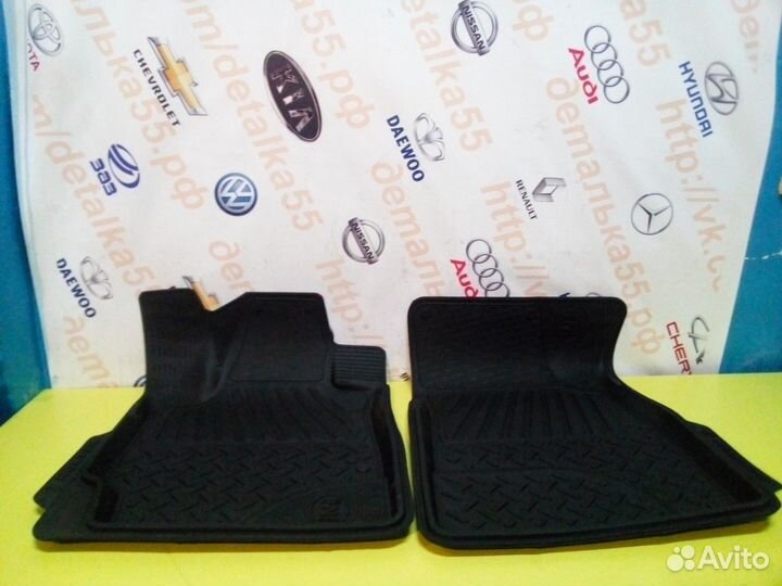 Коврики резиновые салона Toyota Highlander c14г то