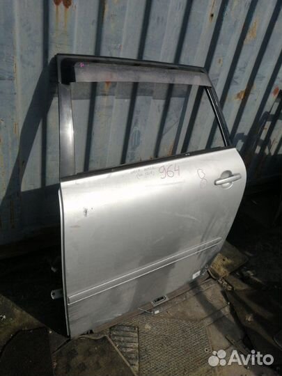 Дверь задняя левая Toyota Ipsum ACM21