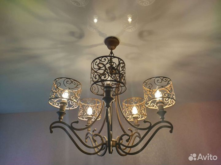 Люстра потолочная бу