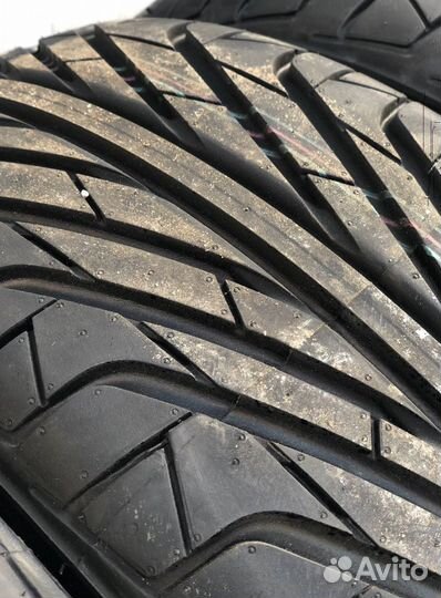 Triangle TR968 215/55 R17 98V