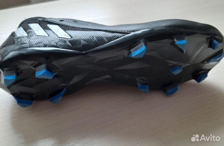 Футбольный буцы размер 35 Adidas