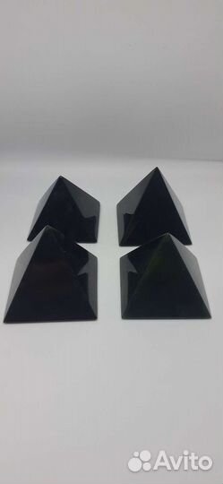 Пирамида из нефрита