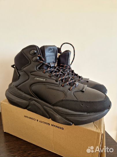 Ботинки зимние новые demix 42,5