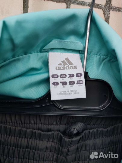 Спортивный костюм женский