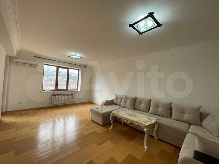 3-к. квартира, 104,3 м², 11/12 эт.