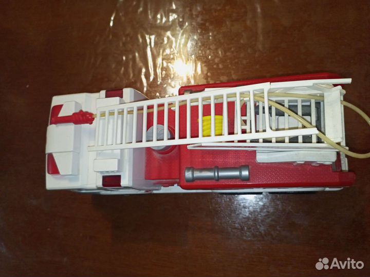 Игрушка пожарная машина