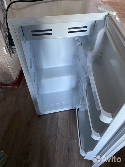 Холодильник маленький