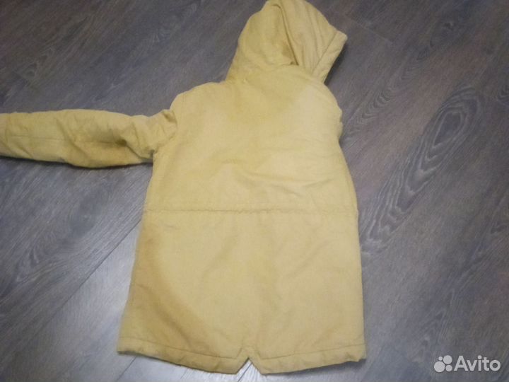 Две куртки демисезонные для мальчика 146