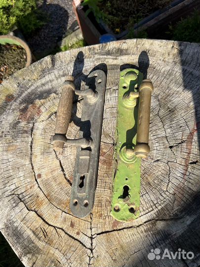 Дверная ручка старинная бронзовая латунная