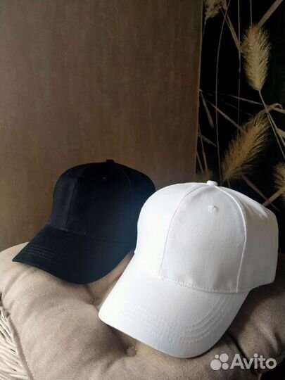 Кепка бейсболка черная и белая