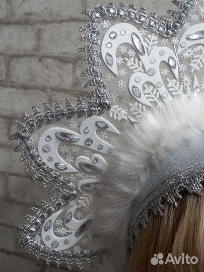 Кокошник Снегурочки светящ.Новый