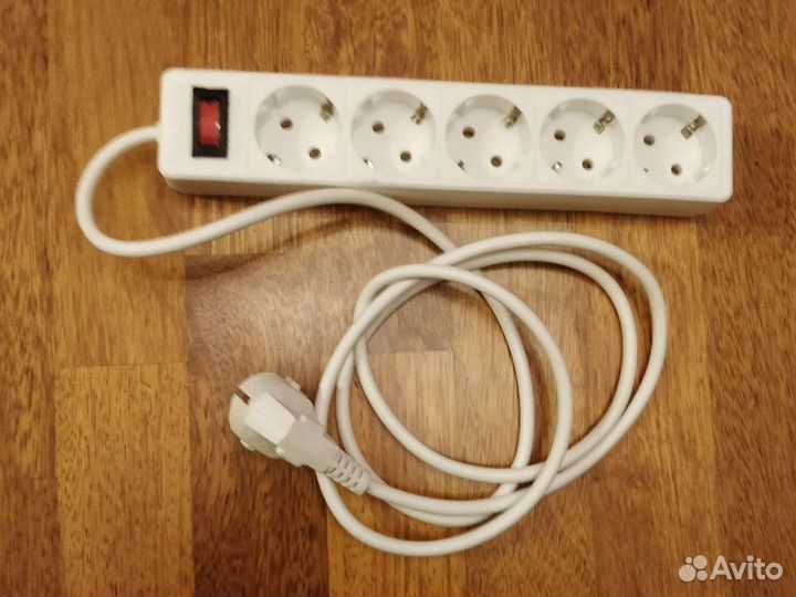 Сетевой фильтр Пилот Pilot Defender ES1.8m 5роз