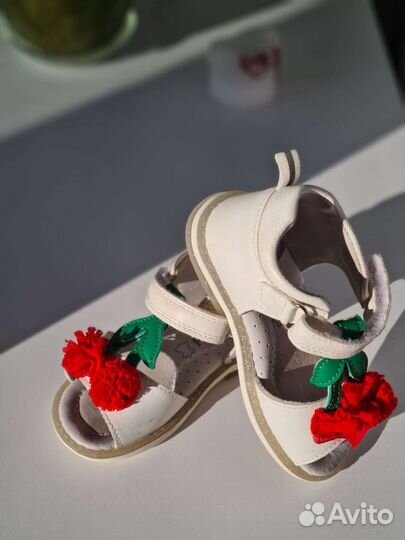 Босоножки для девочки 23 размер