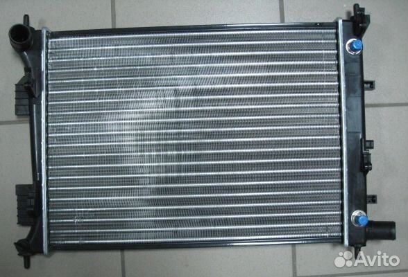 Радиатор двигателя Solaris Rio 3 1.4/1.6 АКПП
