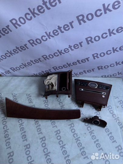 Салон Nissan Fuga 2006