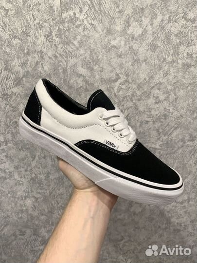 Vans era black marshmallow