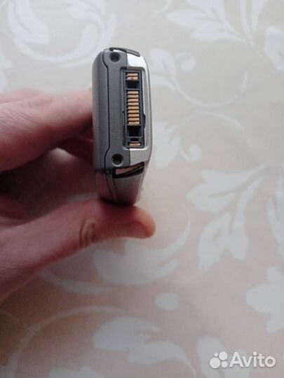 Мобильный телефон Sony j70