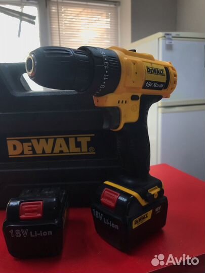 Шуруповерт dewalt Хороший