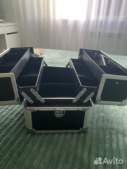 Чемодан для косметики