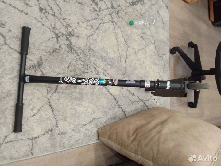 Трюковой самокат в хорошем состоянии