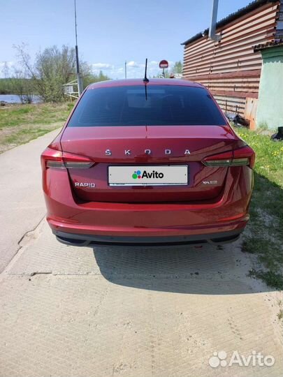 Skoda Rapid 1.6 AT, 2021, 18 500 км