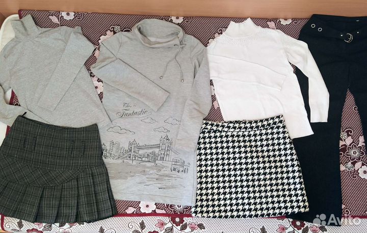 Одежда для девочки на возраст 8-10 лет