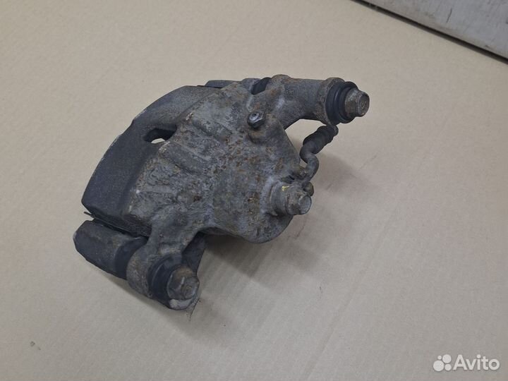 Суппорт передний правый Kia Picanto 2 TA