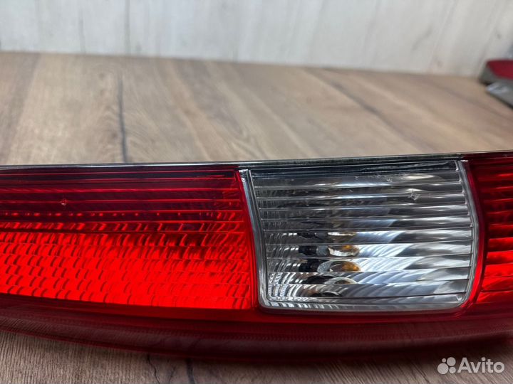 Фонарь левый Volvo V70 SW 2.4 B5244S 2003