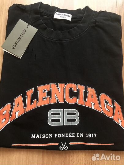 Футболка Balenciaga