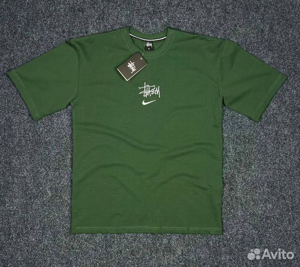 Футболка Nike Stussy